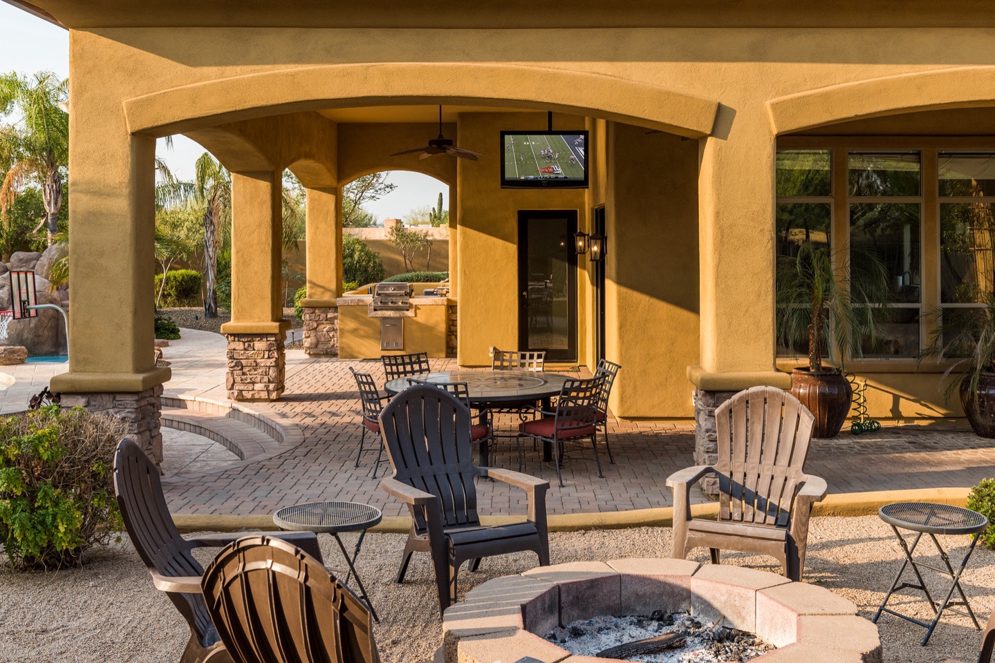 Guest house back patio