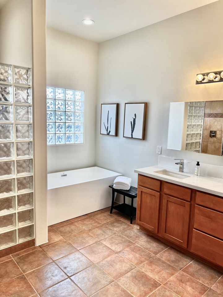 Attached full bathroom #1