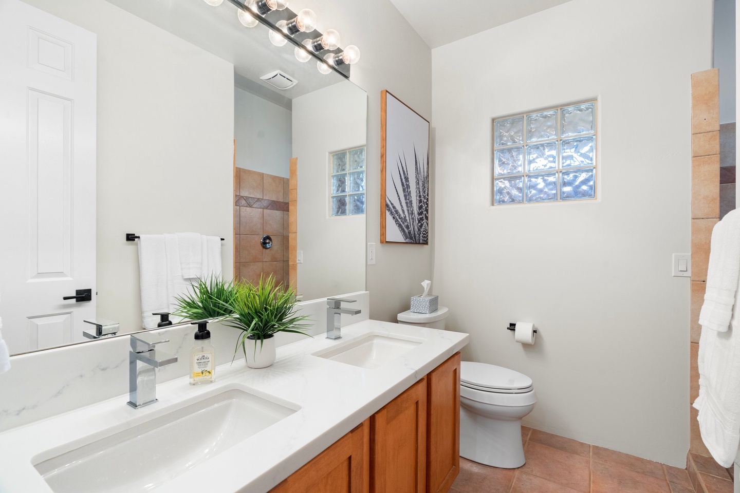 Attached private bathroom #2