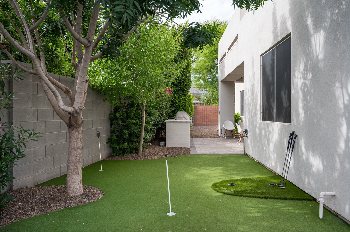 Roll in some Putts