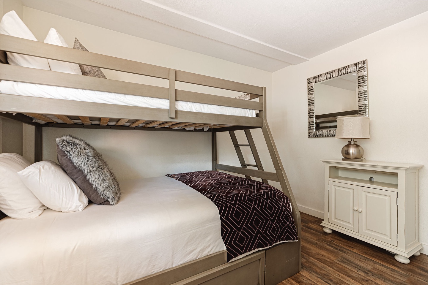 Comfortable bedding included