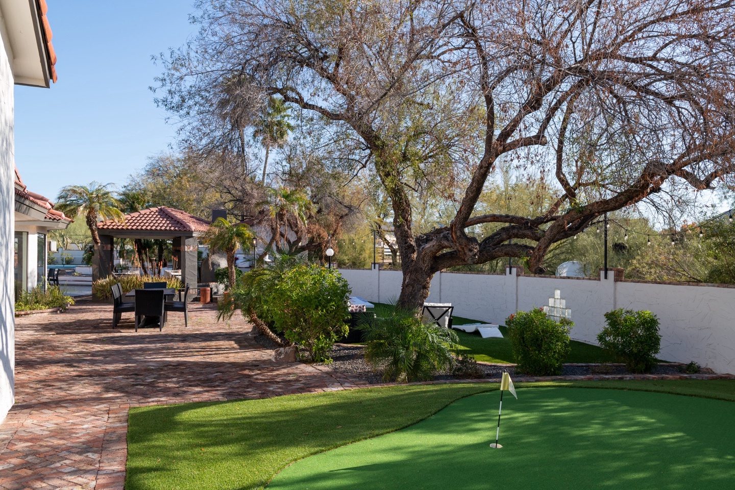 Practice some putting before the round