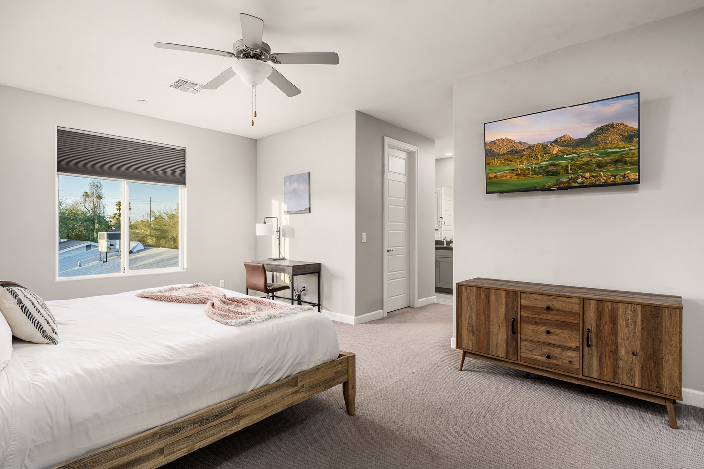 Secondary Master Bedroom (upper level) - King bed