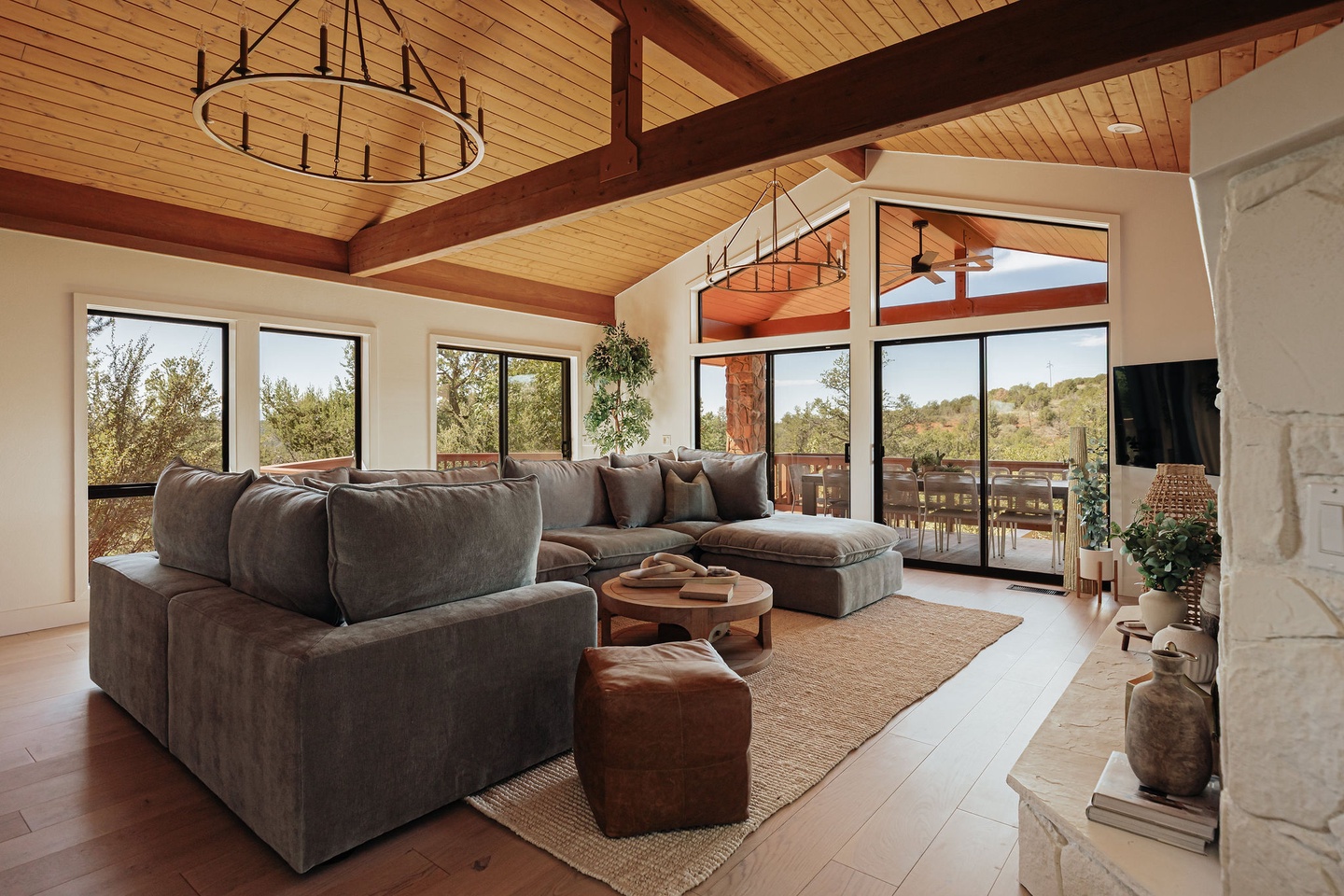 Spacious living room