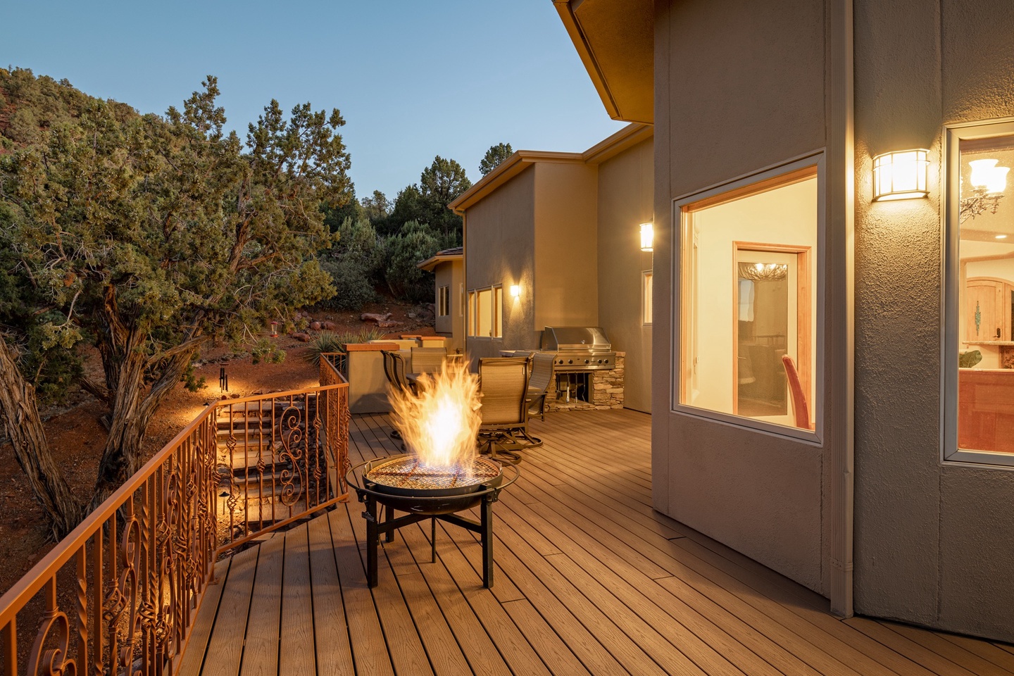 Spacious deck with upper level fire-pit