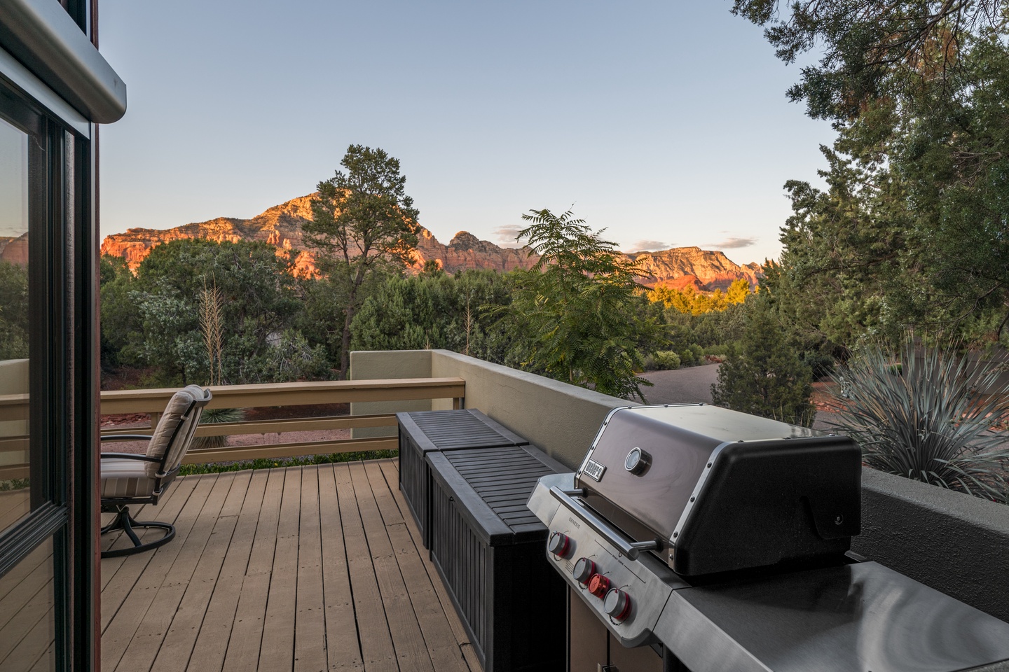 Grill amongst the red rocks