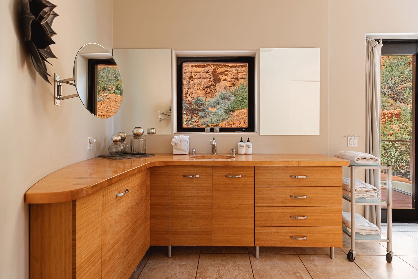 En-suite bathroom