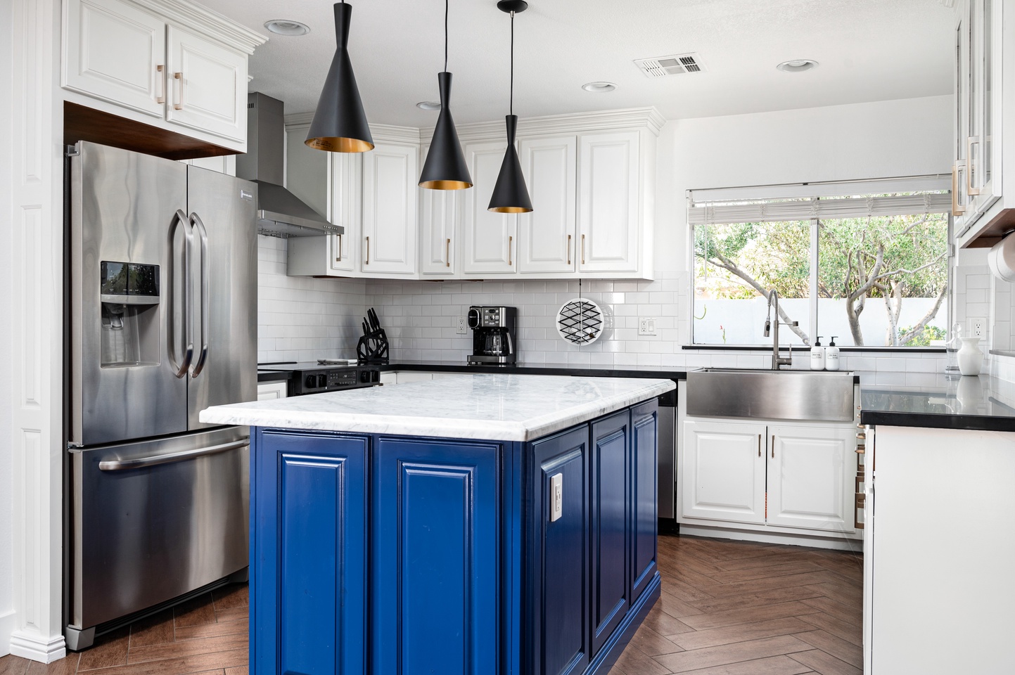 Fully stocked kitchen ready for you!