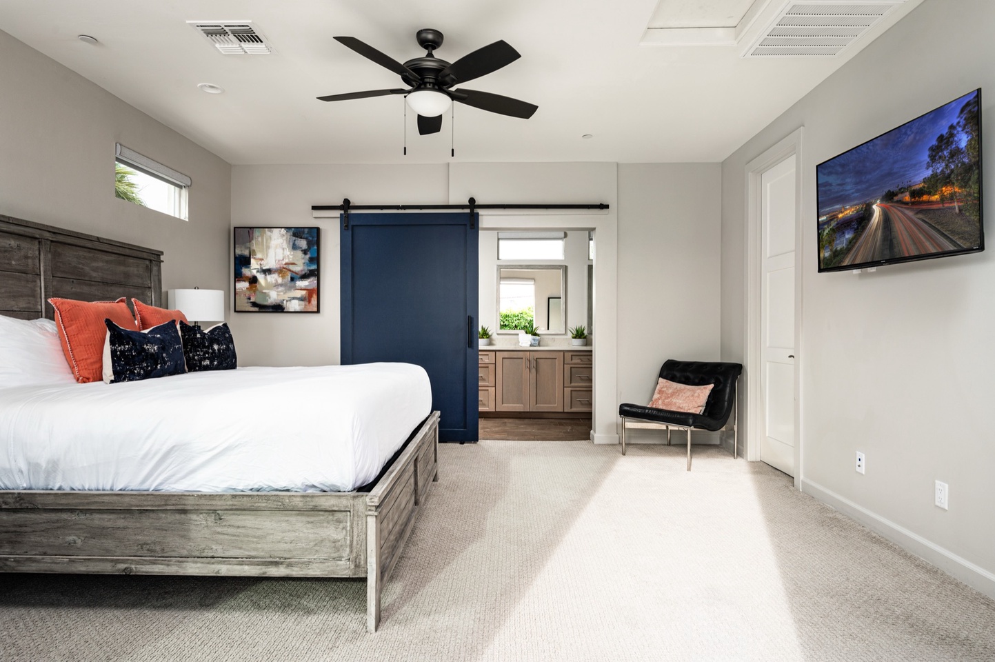 Secondary Master Bedroom (upper level) - King Bed