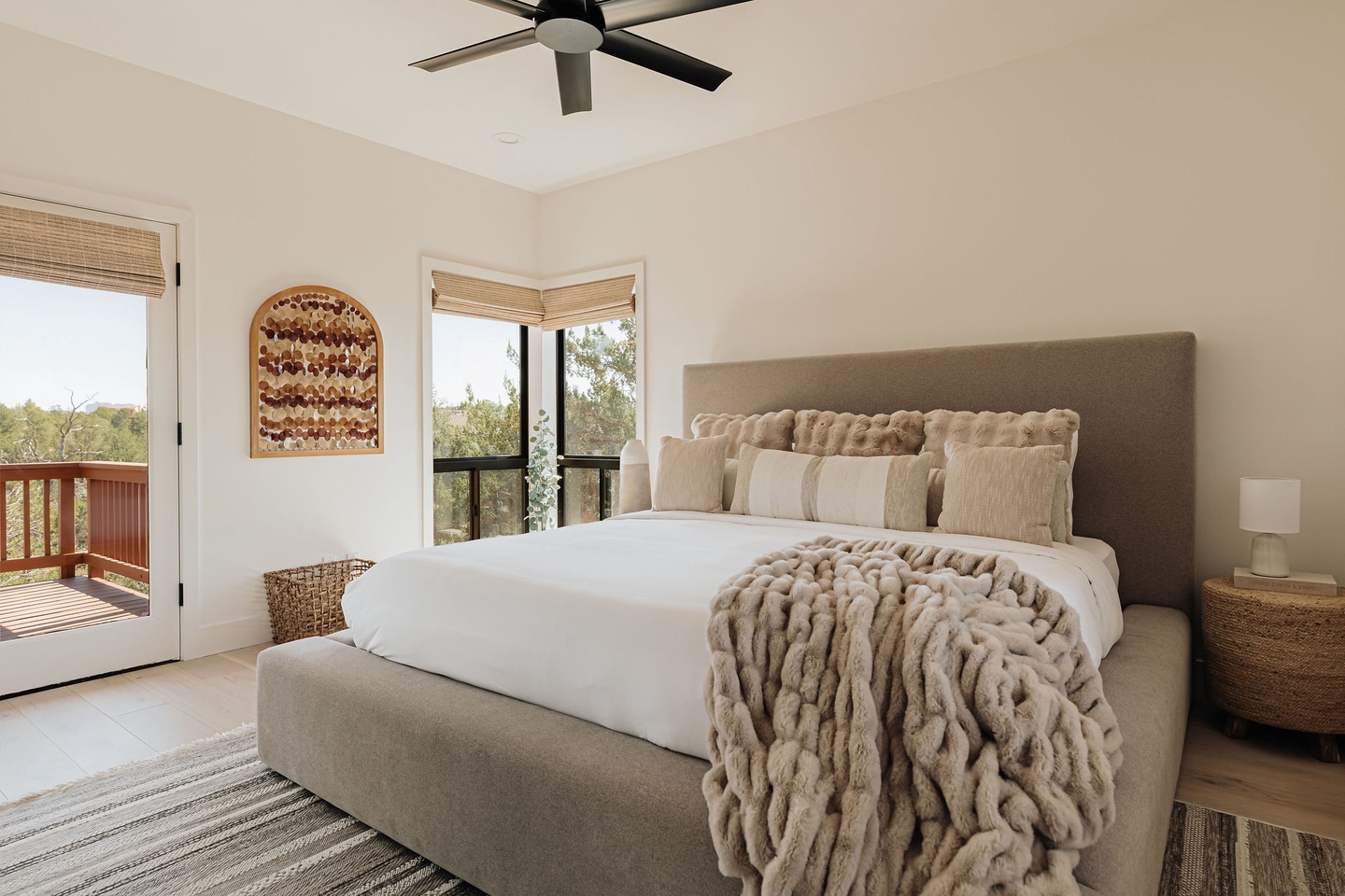 Bedroom 2 - King bed