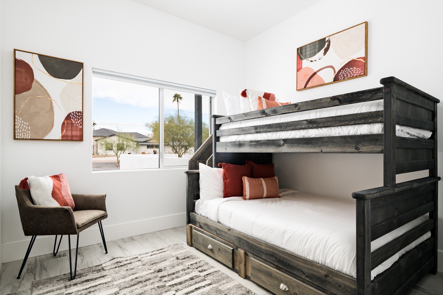 Bedroom 5 - Bunk beds with twin over queen