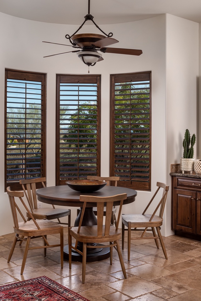 Breakfast nook off of the kitchen