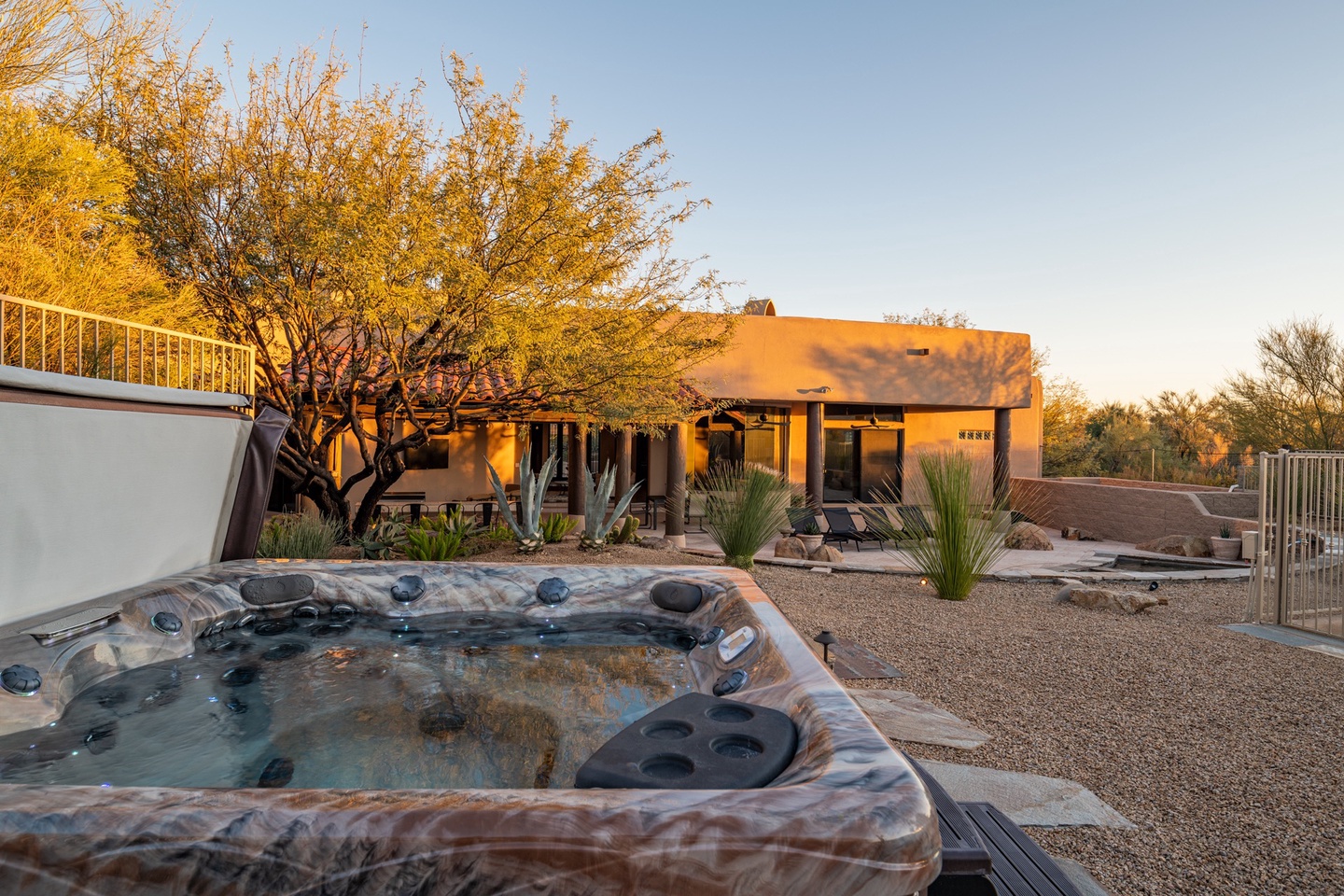 This second above ground spa is perfect to enjoy a soak away from the group