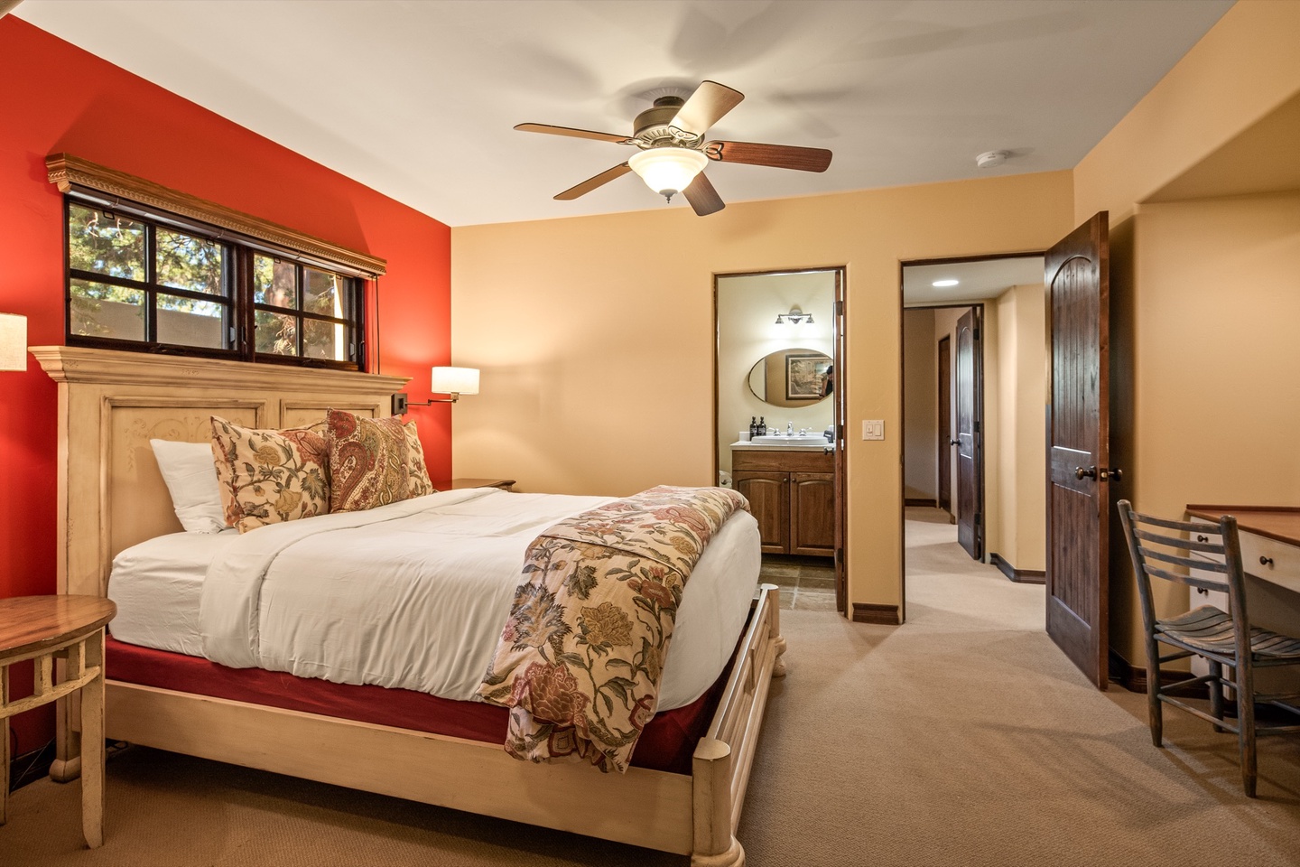 Bedroom 3 - Queen bed & sofa sleeper