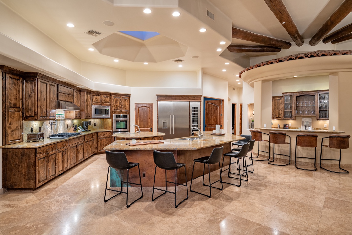 Large kitchen fully equipped with everything you'll need