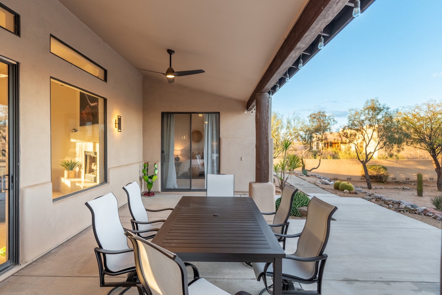 Outdoor dining on the back patio