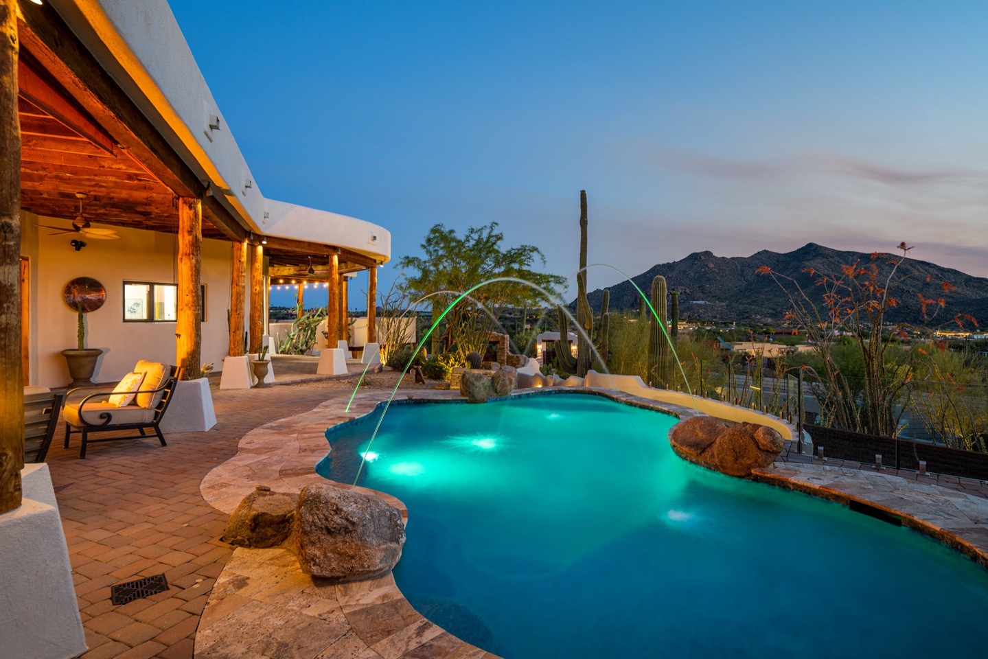 Starscape - An Enchanting Cave Creek Estate