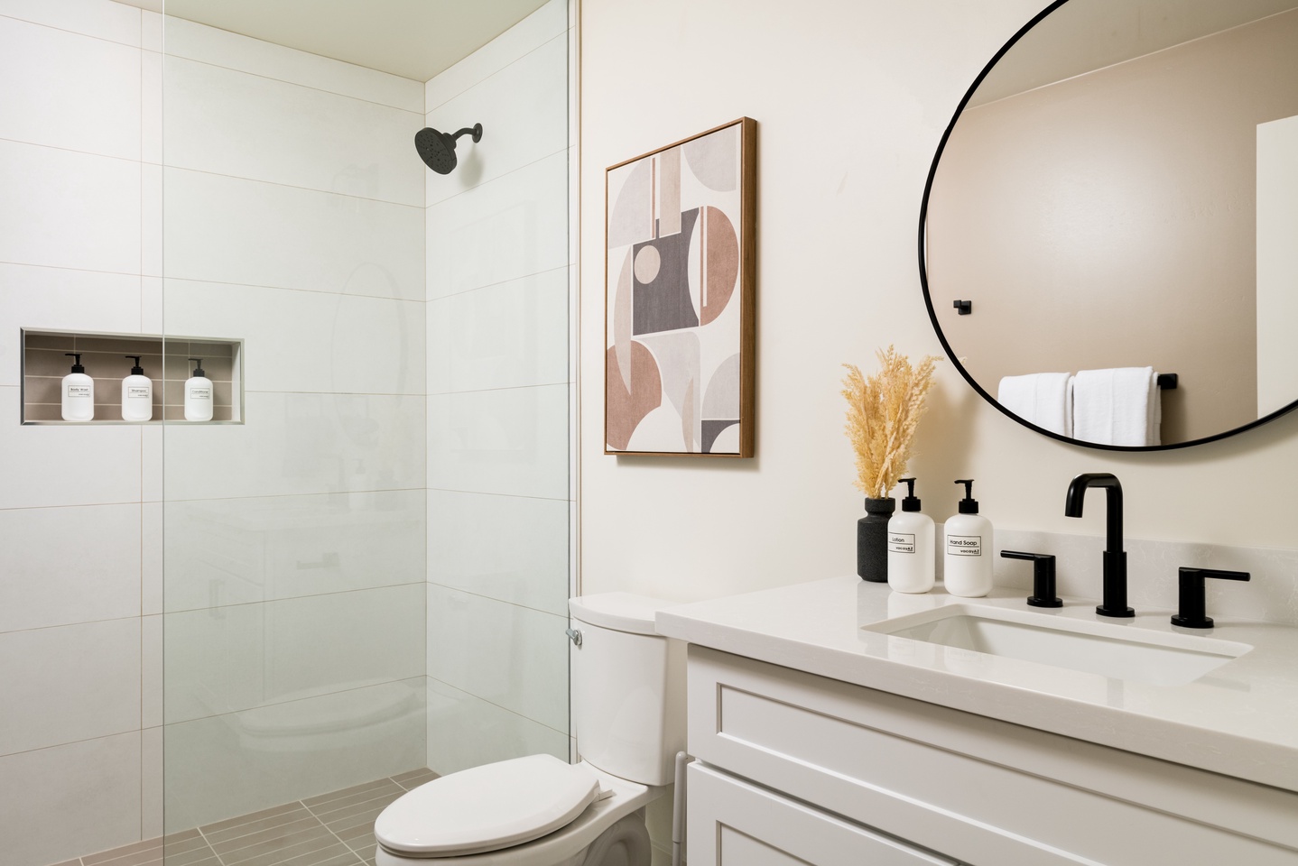 Full bathroom 5