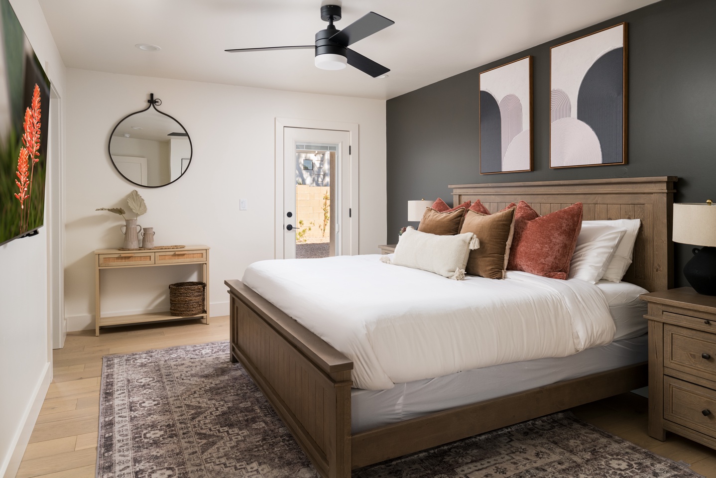 Bedroom 2 - King bed