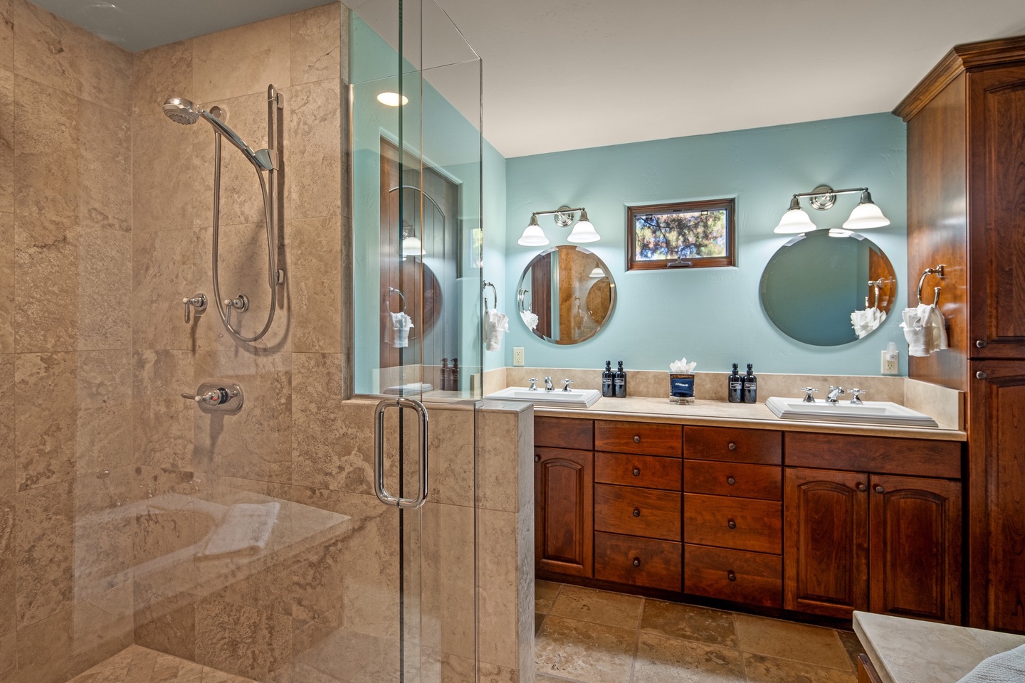 Bathroom 2 - ensuite bathroom
