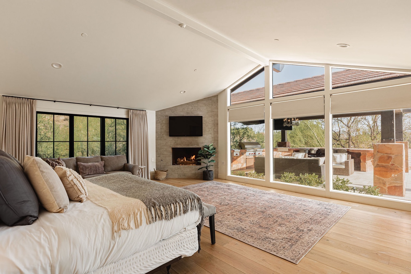 Primary bedroom - King bed and sofa sleeper
